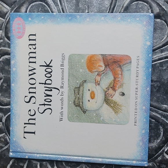 The snowman storybook by Raymond Briggs Children's Book - Picture 1 of 11